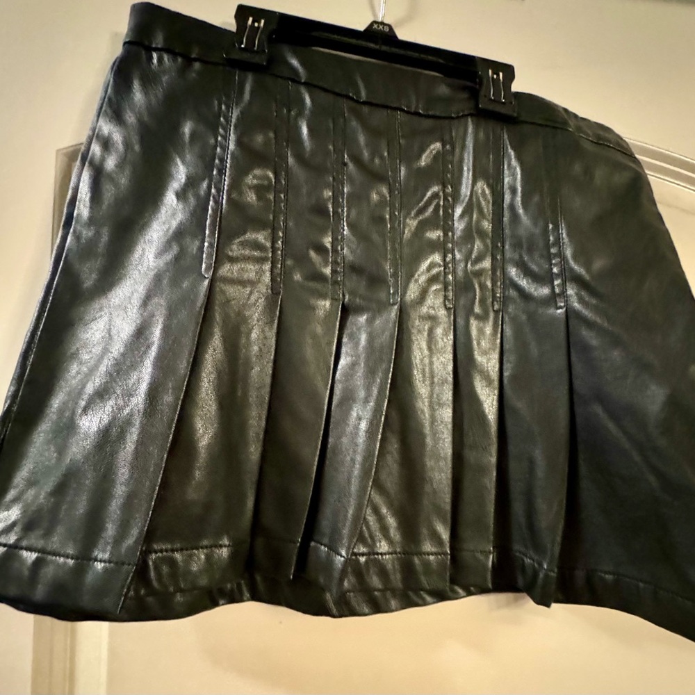 Black pleated leather skirt